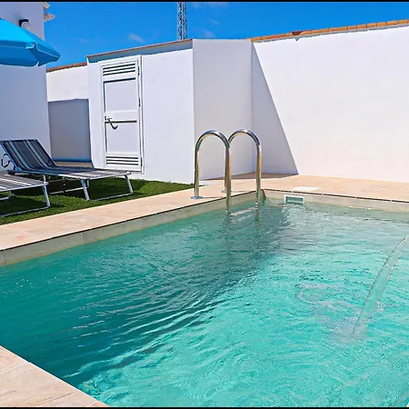 Morenos Chalet *